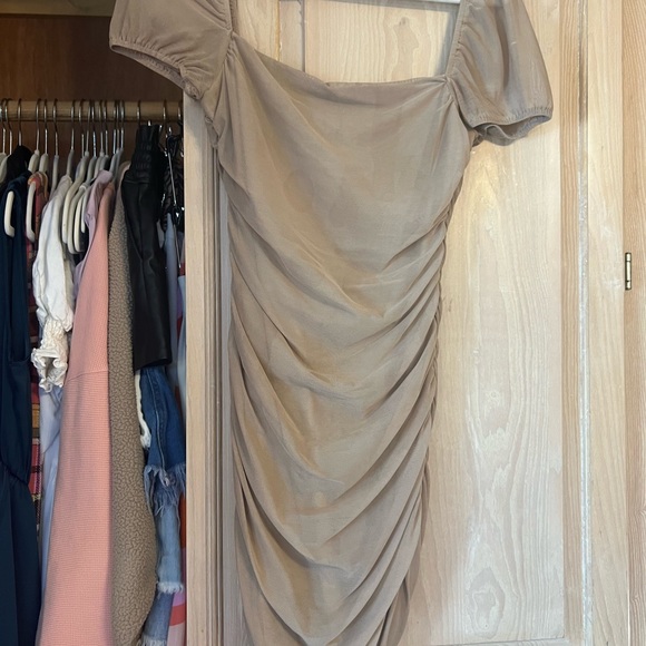 Brown Princess Polly Short Sleeve Dress - Picture 2 of 2